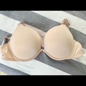 NEW Pink Victoria Secret push up bra